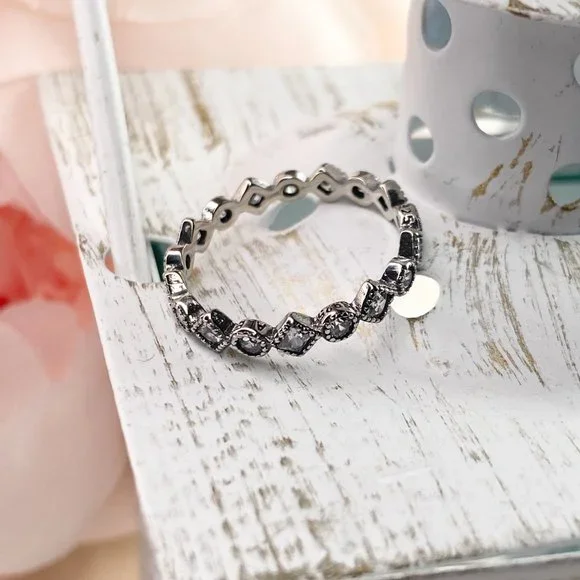 925 Sterling Silver Stackable Cubic Zirconia Ring Size 7 - Picture 2 of 8